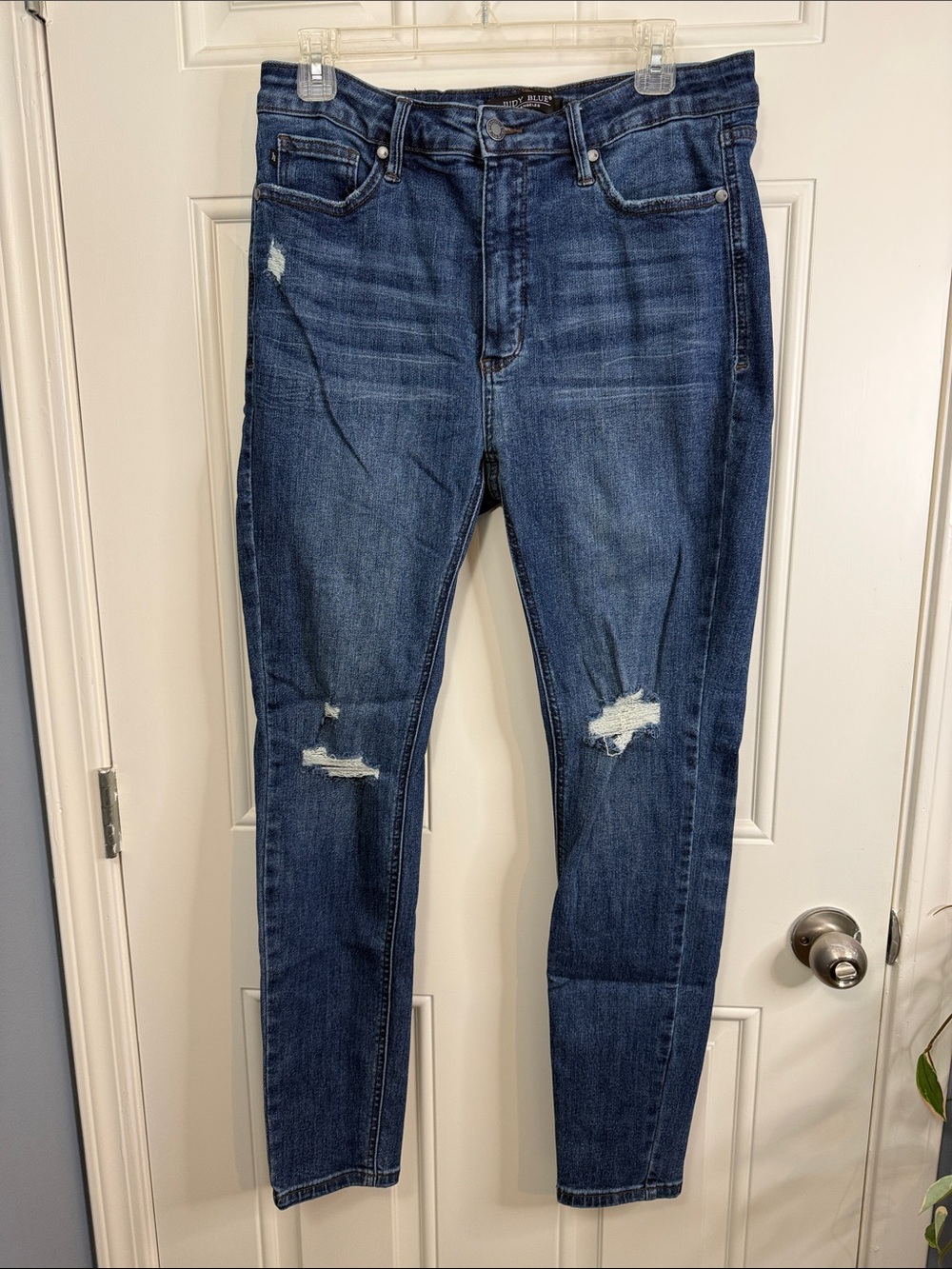 Judy Blue Dark Blue Distressed Skinny Jeans